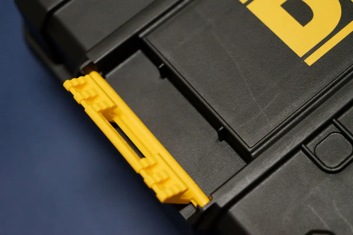 DeWALT 得偉 20V 無刷式衝擊起子機。人生第一支電動工具。一起開箱趣（圖 5）