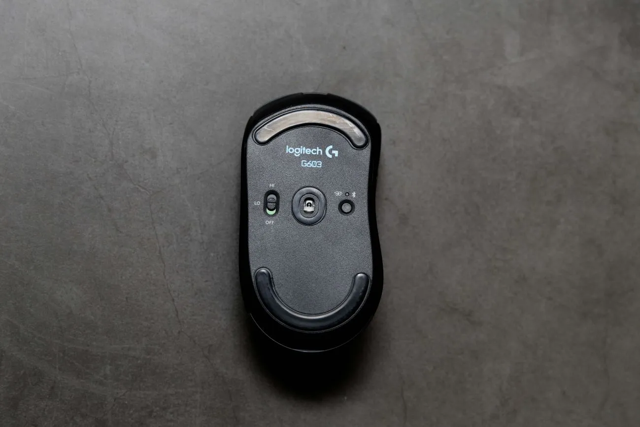 羅技 Logitech G603 Lightspeed 藍芽無線遊戲滑鼠。一起開箱趣(圖 10)